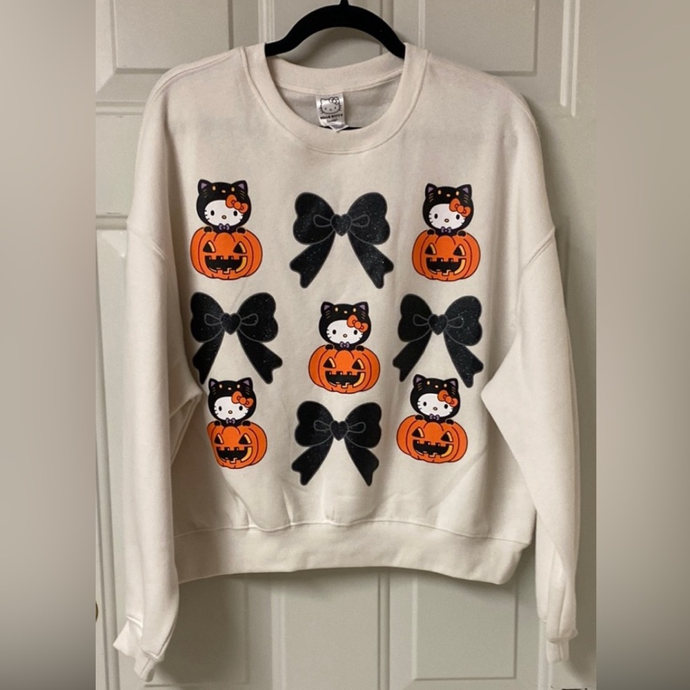 Hello Kitty Halloween Sweatshirt Medium